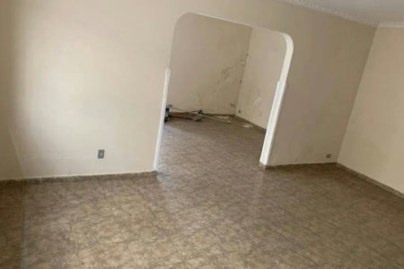 Casa/ Sobrado Amplo no Boqueirão/ Santos/SP