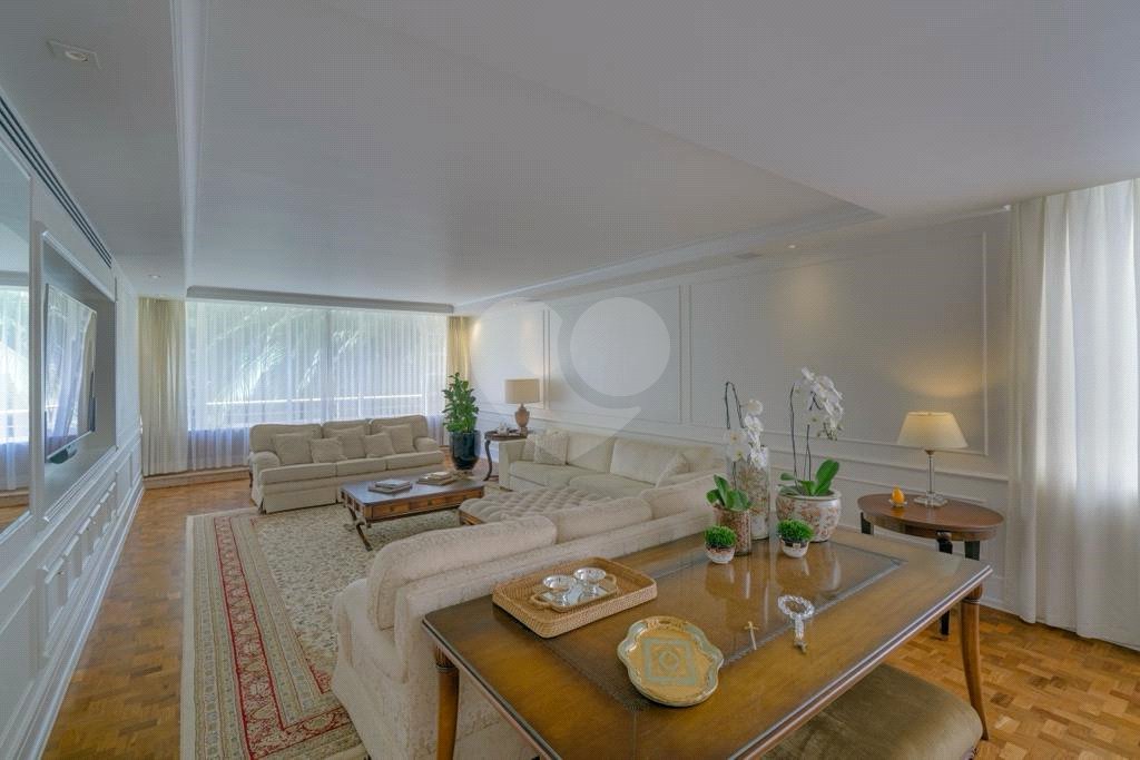Apartamento à venda com 3 quartos, sendo 1 suíte, em Higienópolis, São Paulo, SP