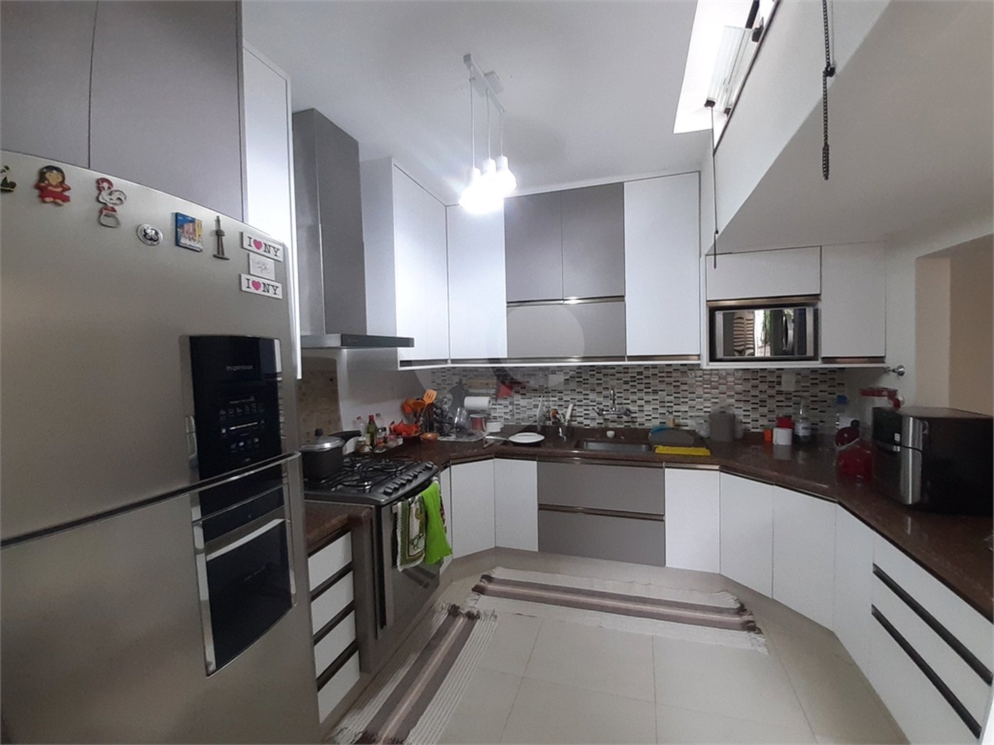 Casa à venda com 4 quartos, sendo 2 suítes,  em Jardim Floresta, São Paulo, SP