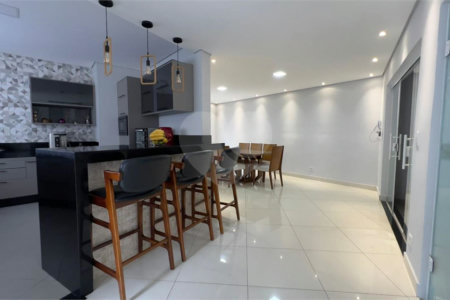 Casa à venda com 3 quartos, sendo 1 suíte,  no condomínio Jardim das Flores, Sorocaba - SP