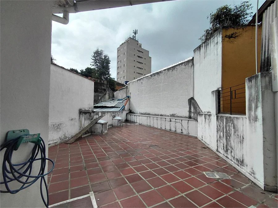 Sobrado à venda com 3 quartos em Vila Romana, São Paulo, SP