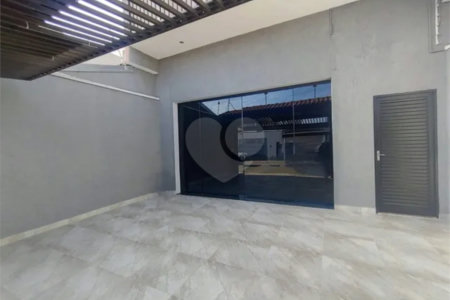 Sobrado à venda com 3 quartos, sendo 1 suíte, em Jardim São Guilherme, Sorocaba, SP