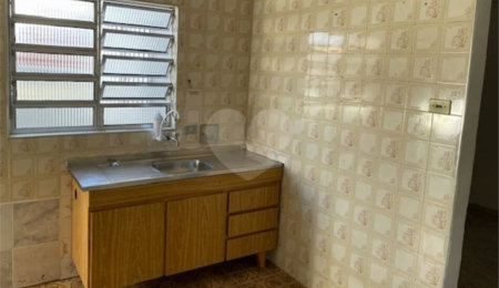 Sobrado à venda com 2 quartos em Santa Terezinha, São Paulo, SP
