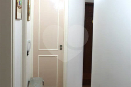 Casa à venda com 4 quartos, sendo 2 suítes, em Jardim Leonor, São Paulo, SP