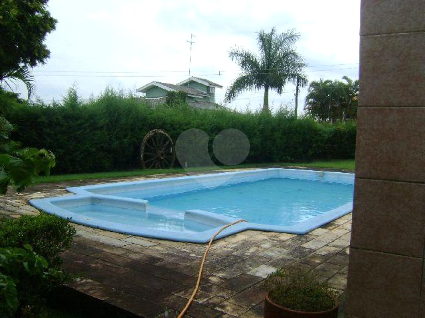 Casa à venda com 3 quartos, sendo 1 suíte, no condomínio Estância Marambaia, Vinhedo - SP