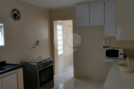 Sobrado à venda com 3 quartos, sendo 1 suíte, em Brooklin Paulista, São Paulo, SP