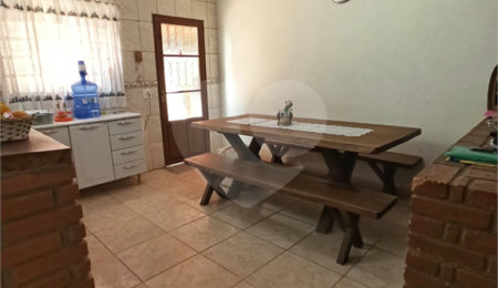 Chácara à venda com 3 quartos, sendo 1 suíte,  em Vale das Flores (canguera), São Roque, SP