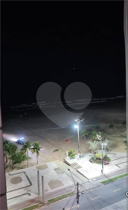 Apartamento à venda com 1 quarto em Maracanã, Praia Grande, SP