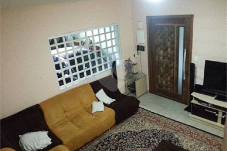 Sobrado à venda com 3 quartos, sendo 1 suíte, em Jardim Aeroporto, São Paulo, SP