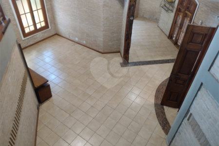 Sobrado à venda com 3 quartos, sendo 2 suítes, em Jardim Residencial Santa Mônica, Araraquara, SP