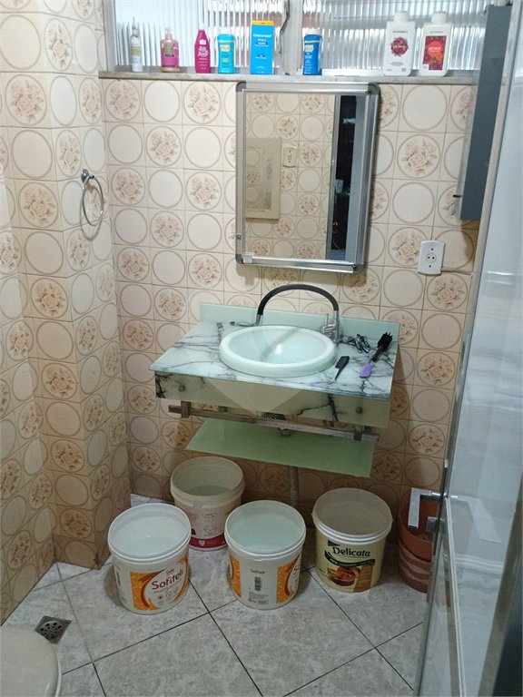 Casa à venda com 5 quartos, sendo 1 suíte, em Bangu, Rio de Janeiro, RJ