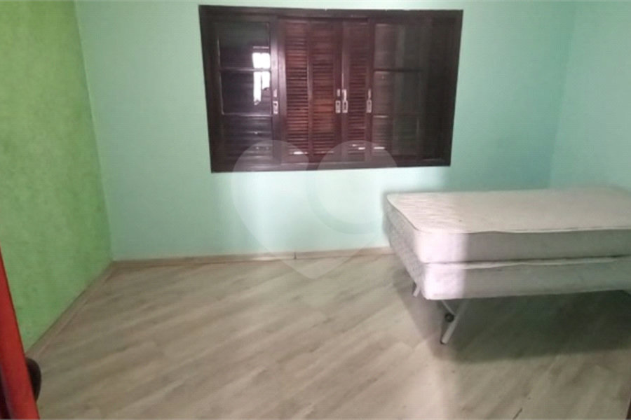 Sobrado para alugar com 3 quartos, sendo 1 suíte, em Parque Maria Domitila, São Paulo, SP