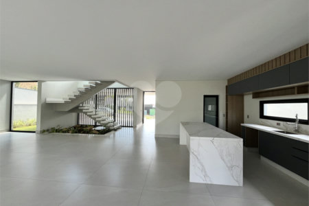 Casa à venda com 4 suítes no condomínio Alphaville Nova Esplanada 3, Votorantim - SP