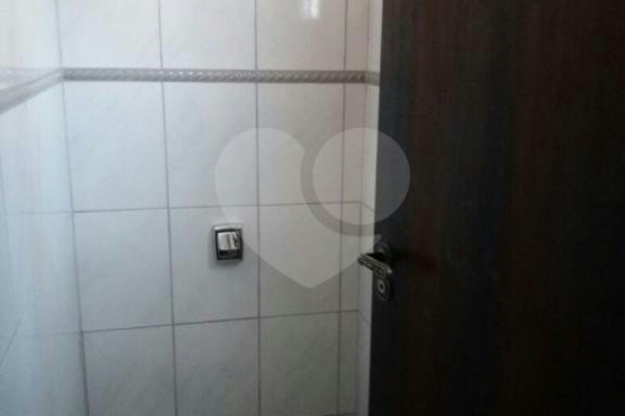 Sobrado à venda com 3 quartos, sendo 1 suíte,  em Jardim do Papai, Guarulhos, SP