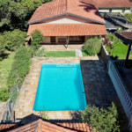 Chácara à venda com 5 quartos, sendo 4 suítes, no condomínio Estância dos Lagos, Atibaia - SP