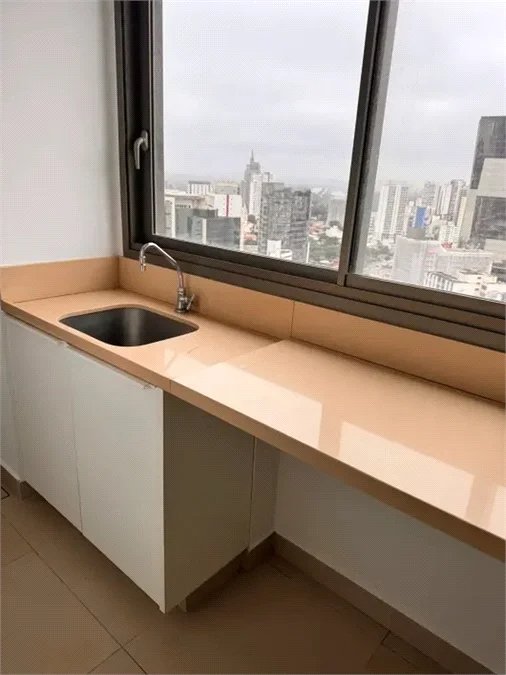 Apartamento para alugar com 4 quartos, sendo 3 suítes, em Pinheiros, São Paulo, SP