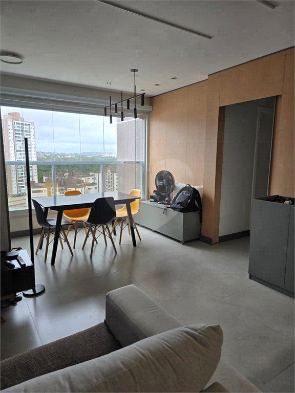 Apartamento à venda com 2 quartos, sendo 1 suíte,  em Loteamento Mogilar, Mogi das Cruzes, SP