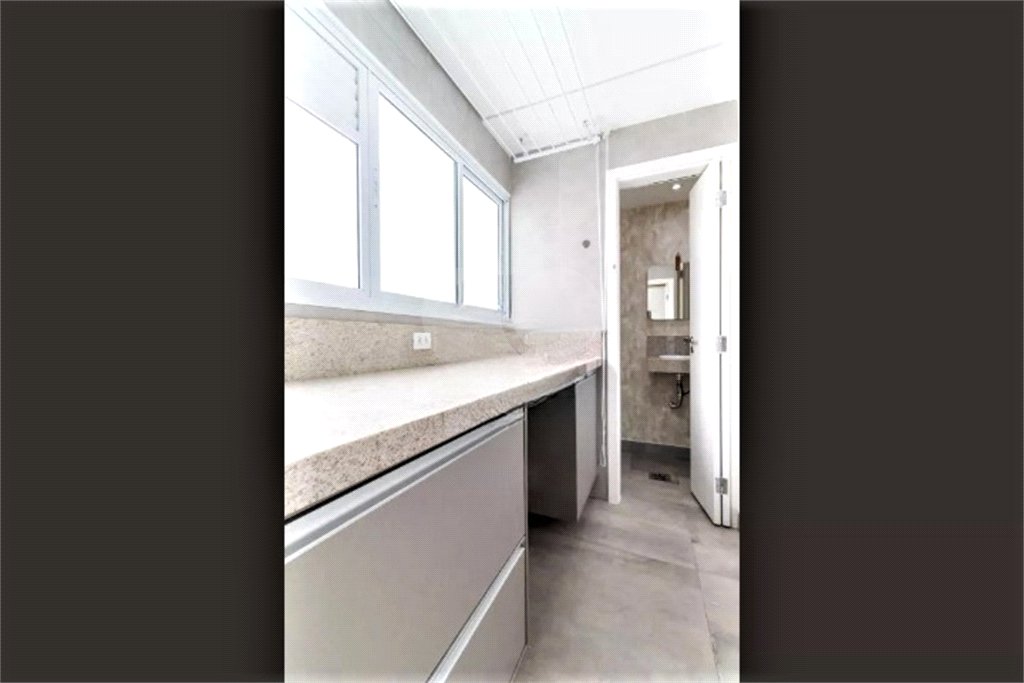 Apartamento à venda com 3 quartos, sendo 1 suíte,  em Jardim Marajoara, São Paulo, SP