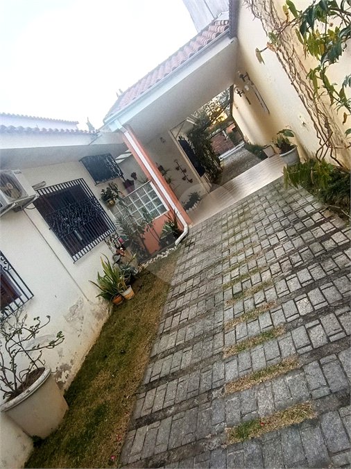 Casa à venda com 5 quartos, sendo 4 suítes, em Jardim Armênia, Mogi das Cruzes, SP