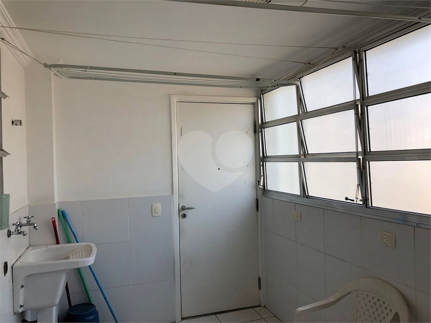 Apartamento à venda com 3 quartos, sendo 1 suíte, em Jardim Paulista, São Paulo, SP