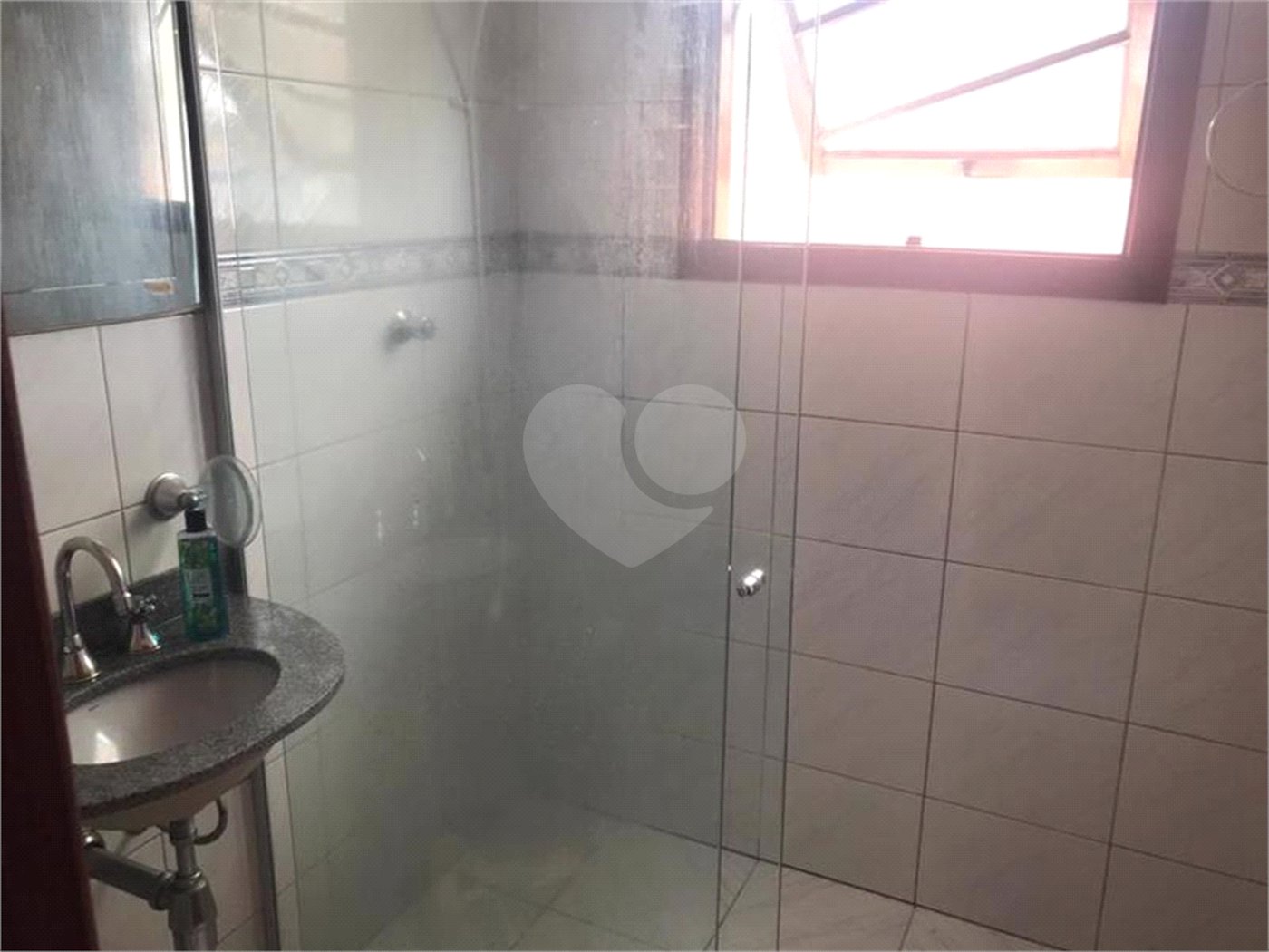 Casa à venda com 3 quartos, sendo 1 suíte, no condomínio Morada de Itapuã, São Paulo - SP