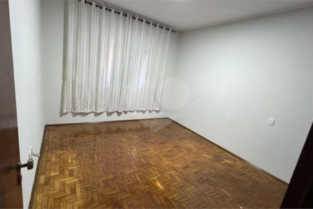 Casa Térrea à venda com 3 quartos no Centro, Araraquara, SP