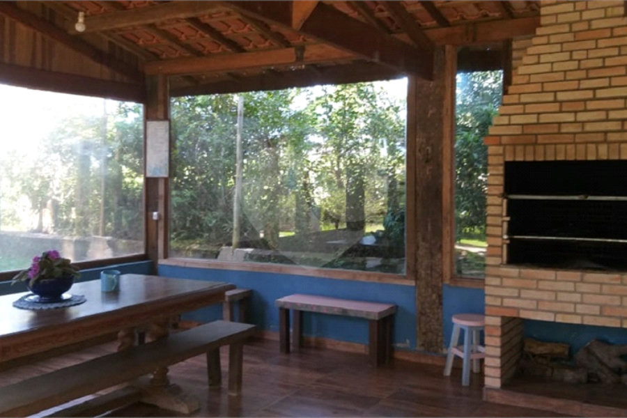 Sítio à venda com 4 quartos, sendo 2 suítes,  em Chácara Real (caucaia do Alto), Cotia, SP