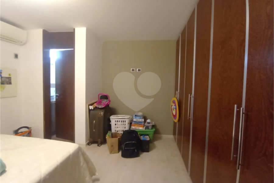 Sobrado à venda com 5 suítes em Santana, São Paulo, SP