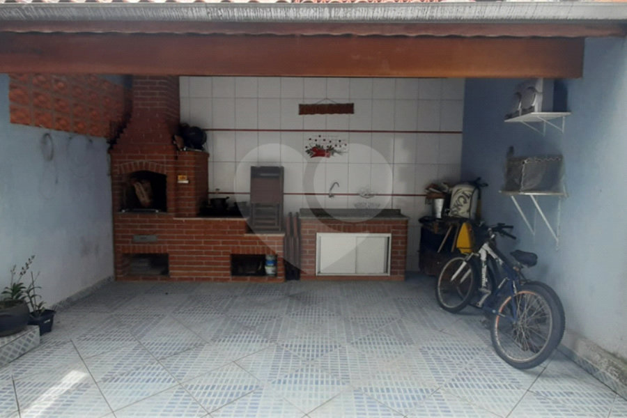 Sobrado à venda com 4 quartos, sendo 1 suíte,  em Tremembé, São Paulo, SP