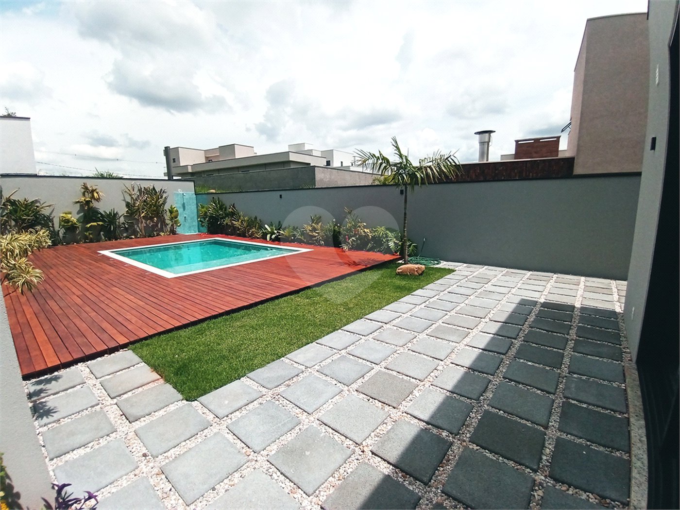 Casa à venda com 3 suítes no condomínio Campo de Toscana, Vinhedo - SP