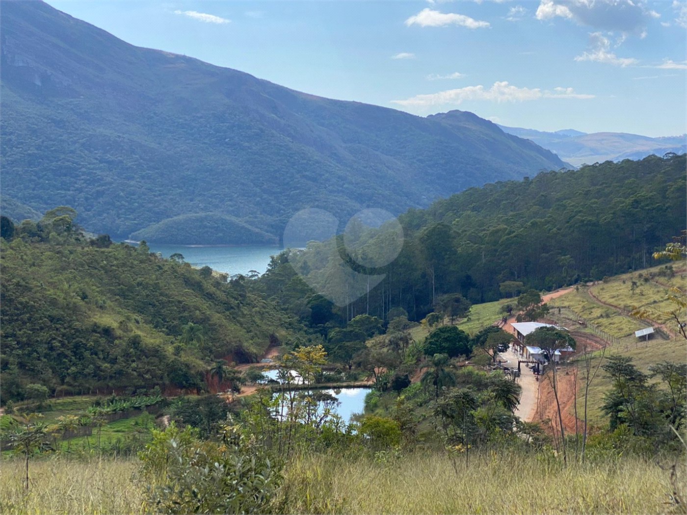 Fazenda à venda com 11 quartos, sendo 8 suítes, em Lavras Novas, Ouro Preto, MG