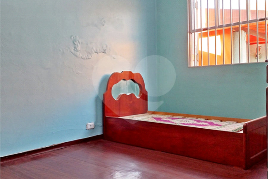 Casa à venda com 4 quartos, sendo 1 suíte, em Vila Germinal, São Paulo, SP