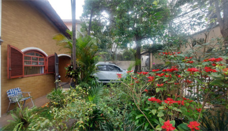 Casa à venda com 5 quartos, sendo 1 suíte, em Cidade Vargas, São Paulo, SP