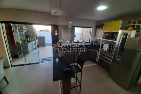 Casa em condomínio à venda com 3 quartos, sendo 1 suíte,  em Horto Florestal, Sorocaba, SP