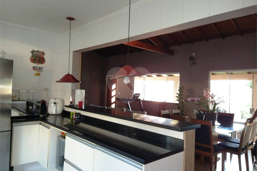 Casa à venda com 8 quartos, sendo 4 suítes, em Santa Inês, Mairiporã, SP