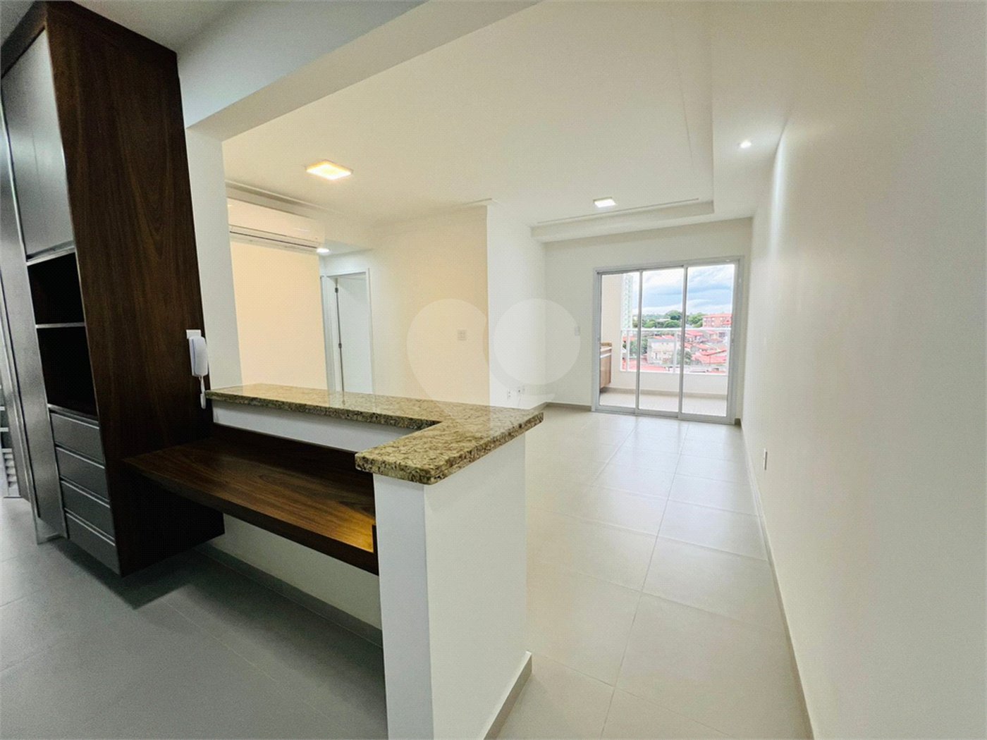 Apartamento para alugar com 2 quartos, sendo 1 suíte, em Jardim Piratininga, Sorocaba, SP
