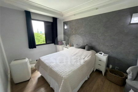 Apartamento à venda com 3 quartos, sendo 1 suíte, em Santo Amaro, São Paulo, SP