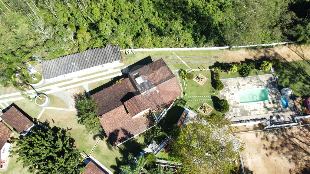 Sítio à venda com 8 quartos, sendo 4 suítes, em Boa Vista, Mogi das Cruzes, SP