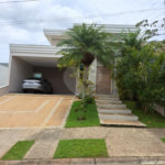 Casa à venda com 3 suítes no condomínio Residencial Terra Nobre, Indaiatuba - SP