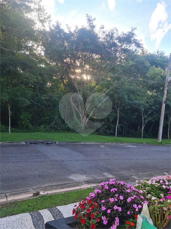 Terreno à venda com 4 suítes no condomínio Granja Anita, Mogi das Cruzes - SP