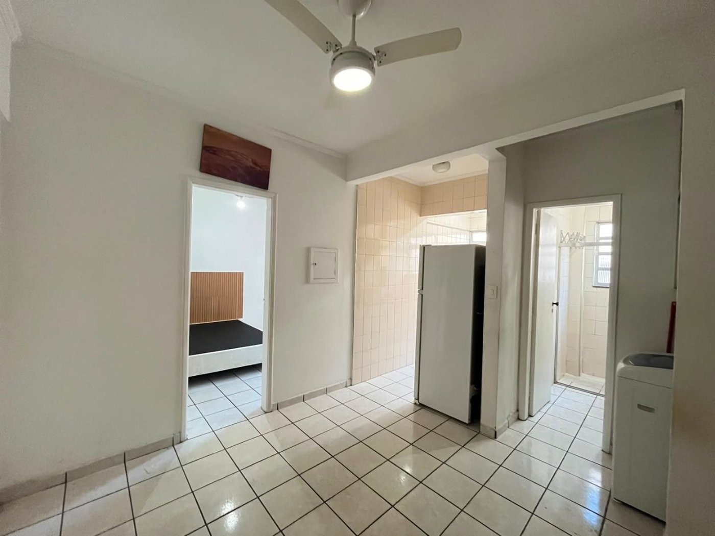 Apartamento na Quadra da Praia na Ponta da Praia – Andar Alto | Excelente Oportunidade em Santos!