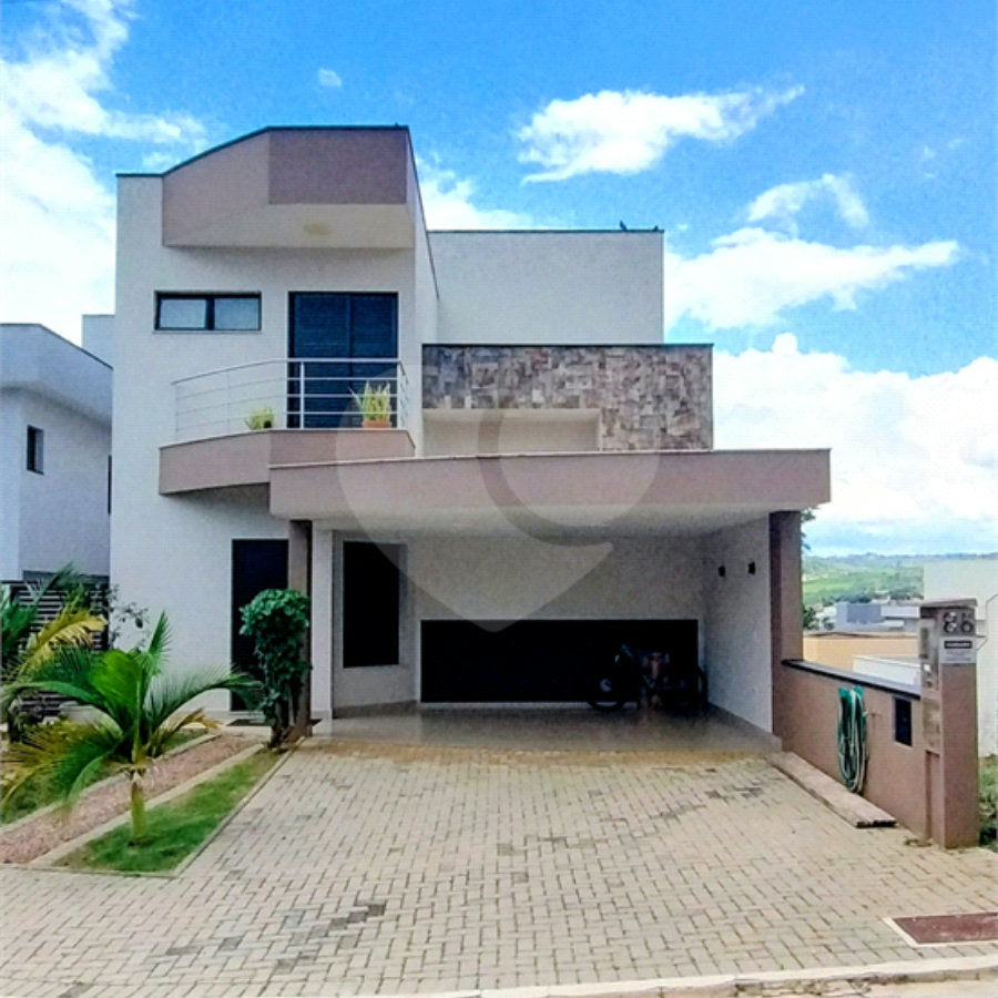 Casa à venda com 3 suítes no condomínio Porto do Sol, Valinhos - SP