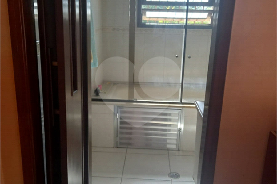 Sobrado à venda com 3 quartos, sendo 1 suíte, em Parque Novo Mundo, São Paulo, SP