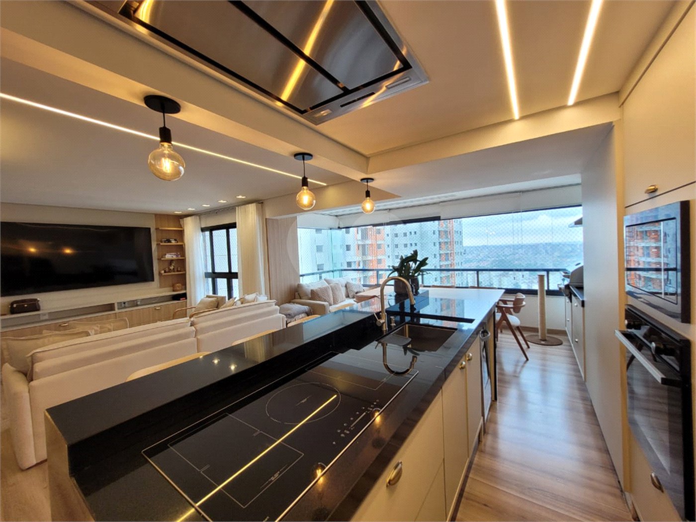 Apartamento à venda com 3 suítes em Parque Campolim, Sorocaba, SP