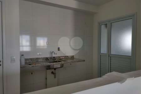 Apartamento à venda com 2 suítes em Vila Andrade, São Paulo, SP