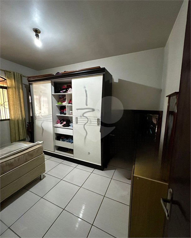 Casa à venda com 3 quartos, sendo 1 suíte, no Centro, Ponta Porã, MS