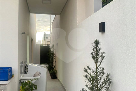 Casa à venda com 3 quartos, sendo 2 suítes, no condomínio Terras da Estância, Paulínia - SP