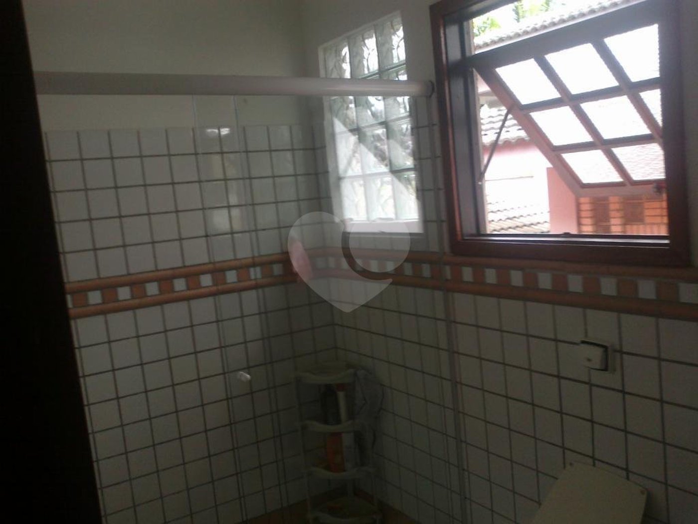 Sobrado à venda com 5 suítes em Enseada, Bertioga, SP