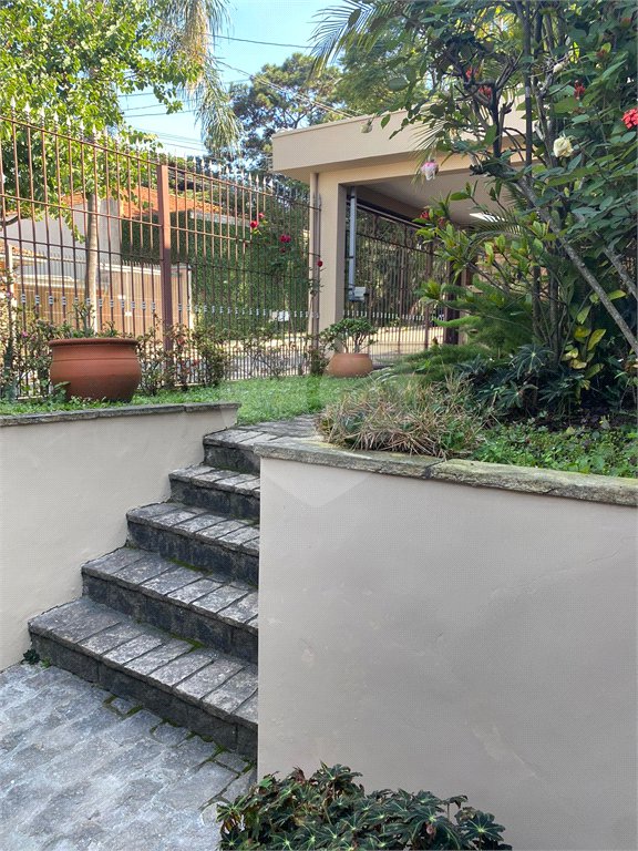 Casa à venda com 3 quartos, sendo 1 suíte, em Santo Amaro, São Paulo, SP