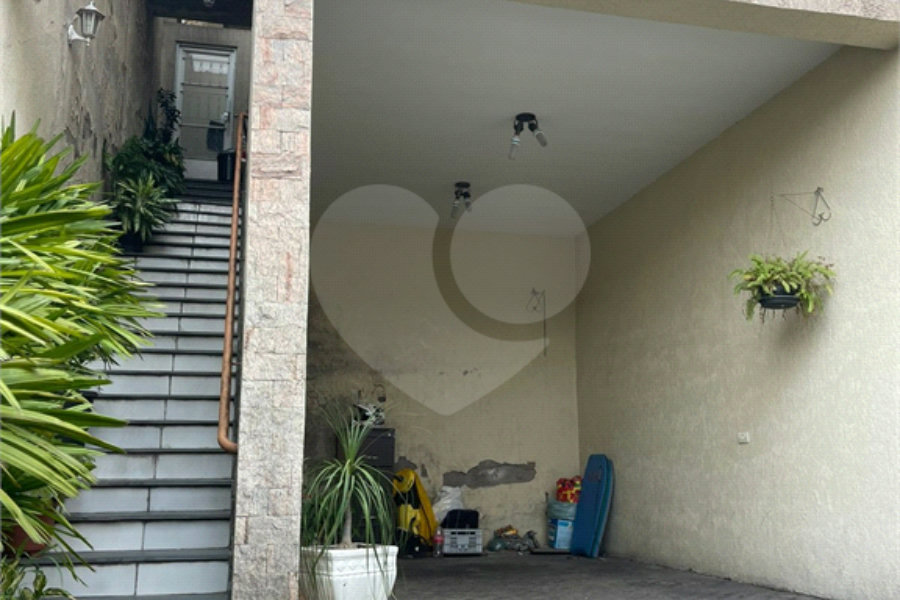 Casa à venda com 3 quartos, sendo 1 suíte, em Vila Leonor, São Paulo, SP